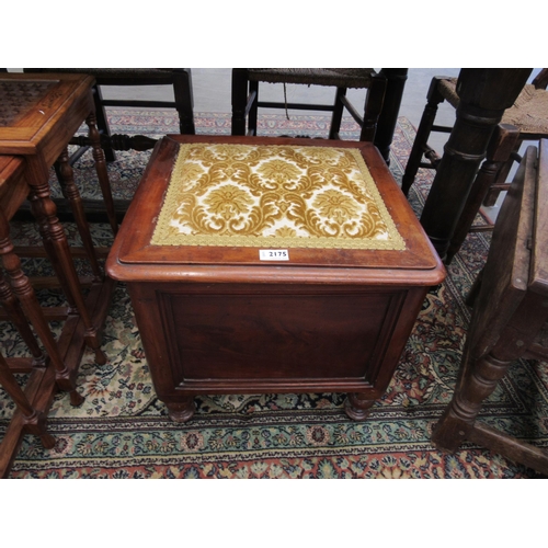 2175 - A Victorian mahogany commode seat