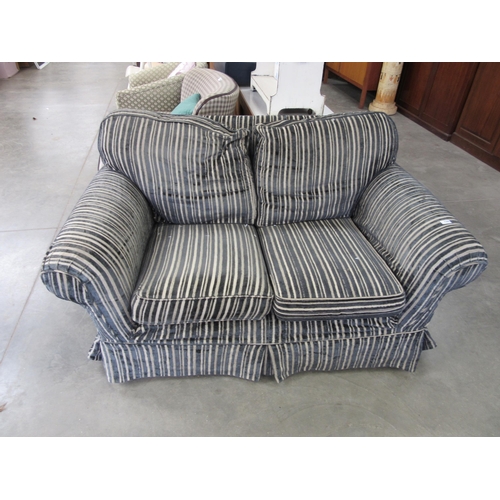 2289 - A Multi-York cottage sofa with feather filled cushions