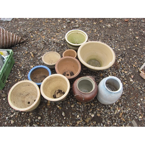 3532 - A quantity of mixed pots including glazed (10)