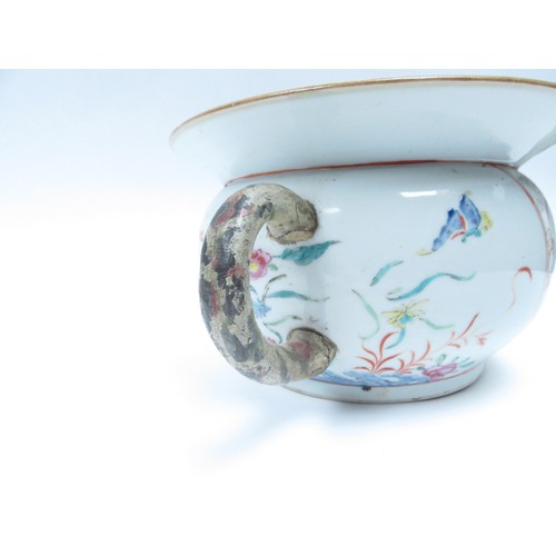 6262 - An 18th Century Qianlong chamber pot with floral rim replacement handle, 14cm tall x 23cm diameter