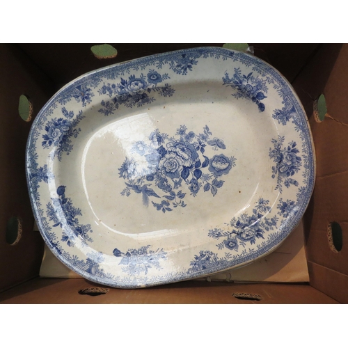 4068 - Five blue and white serving dishes, two A/F, a lidded serving dish, a hotplate and small dish