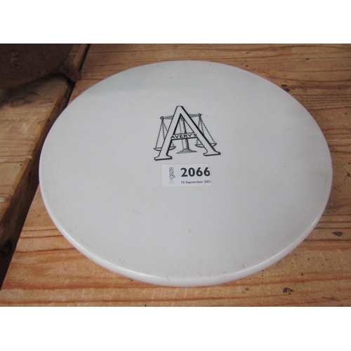 2066 - An ceramic Avery scale plate