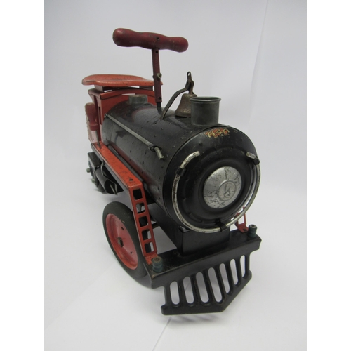 2027 - A 1930s Keystone RR 6400 pressed steel ride on locomotive with bell to front, 64cm long