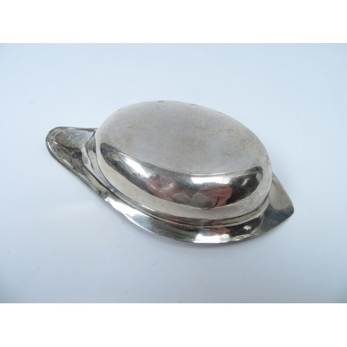 6346 - A George III Solomon Hougham silver pap boat with engraved pattern to edge.  London 1800, 12.7cm lon... 