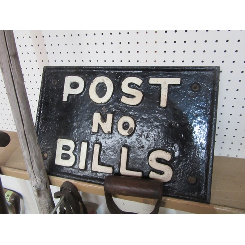 8050 - A late 19th Century cast iron sign 'Post No Bills', 41 x 26cm