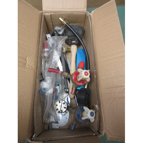 8289 - A box of oxycetalene equipment