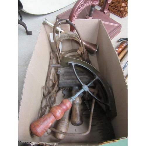 8099 - A box of mixed equestrian items including stirrups, curry comb, horse scrape, Victorian copper and b... 