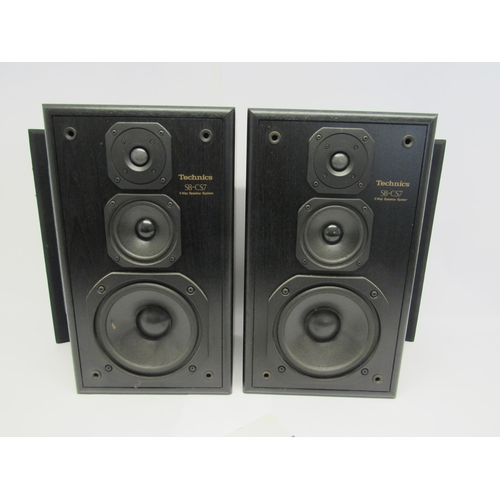 7448 - A collection of Technics hi-fi separates with original boxes, to include SU-X977 stereo integrated a... 