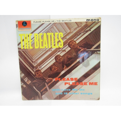 7243 - THE BEATLES: 'Please Please Me' LP, 1963 UK second pressing with black and gold Parlophone labels, w... 