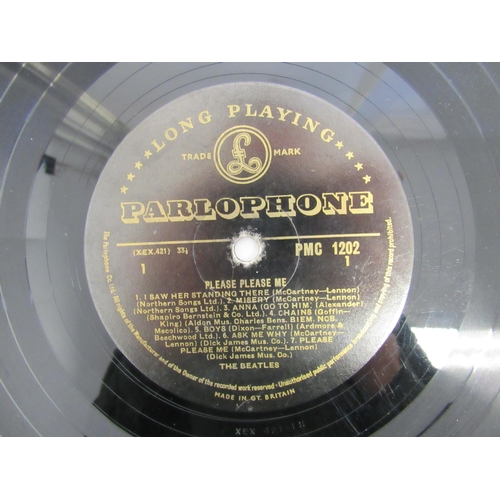 7243 - THE BEATLES: 'Please Please Me' LP, 1963 UK second pressing with black and gold Parlophone labels, w... 