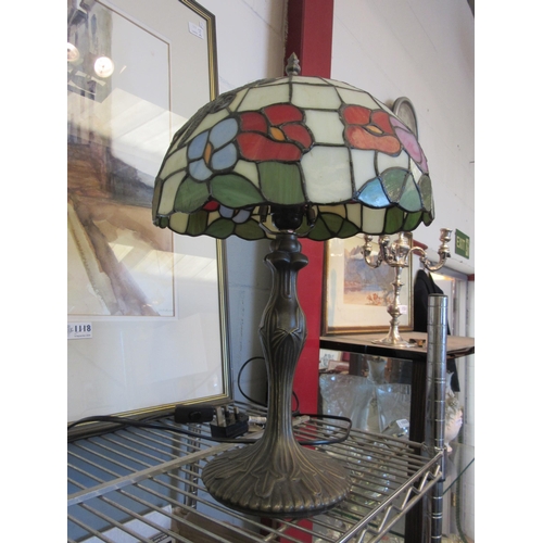 1538 - A Tiffany style glass table lamp