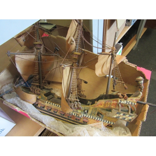 1615 - A model ship on stand