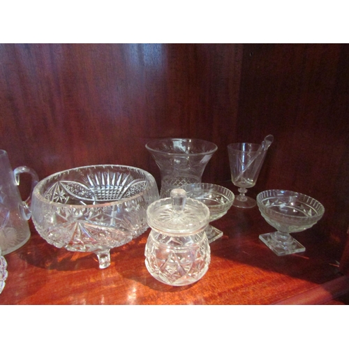 1081 - A quantity of crystal glass vases, jugs, bowls etc.