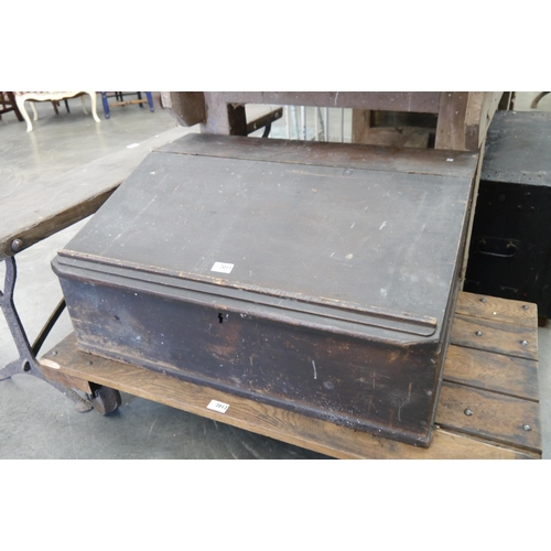 2011 - A 19th Century mahogany writing desk slope with drawers to interior