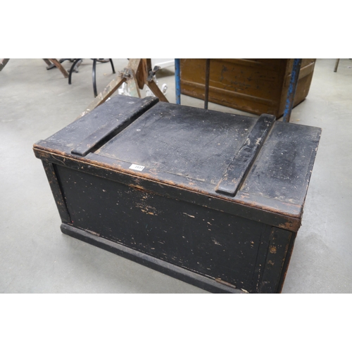 2033 - A Bygone toolbox with five drawers 80 x 48cm