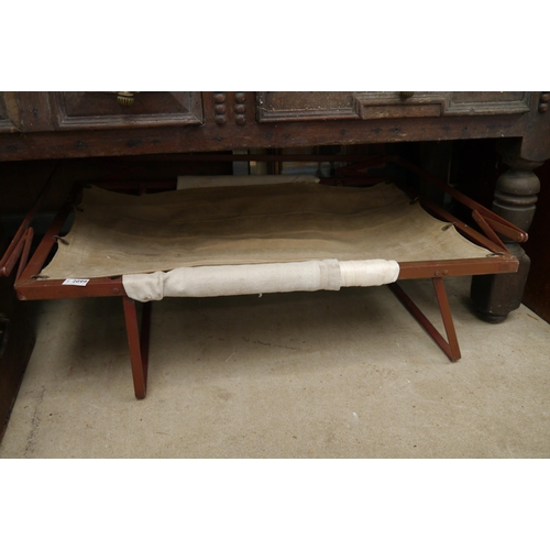 2099 - A WWII folding dog bed