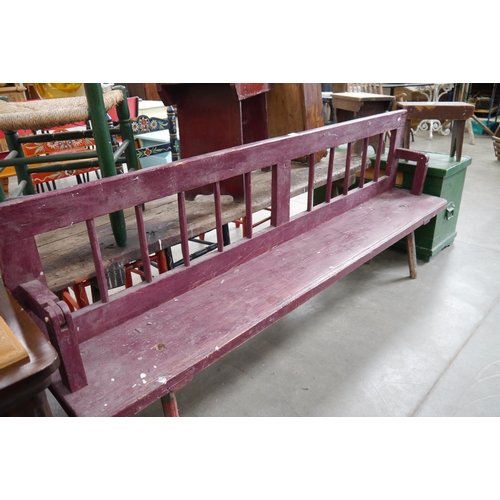 2264 - A painted double side bench