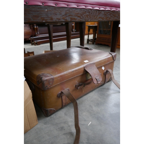 2357 - A vintage leather suitcase by Best and Co