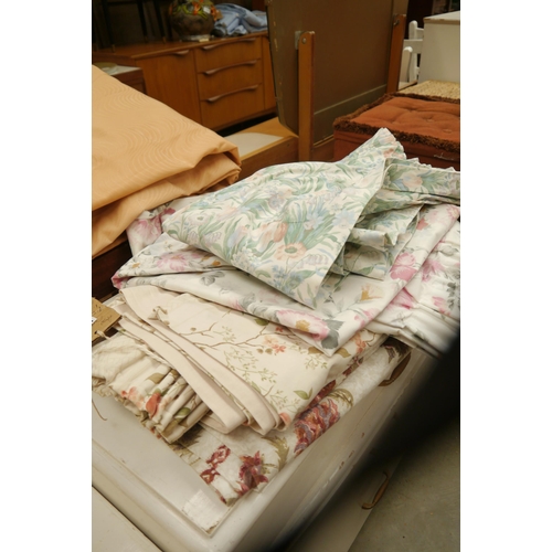 2415 - Four pairs of Vintage floral curtains