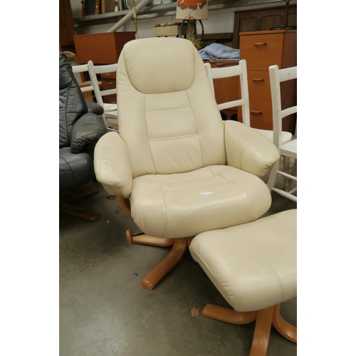 2418 - A modern cream leather reclining armchair with matching footstool, in the Stressless style