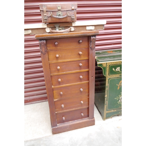 2446 - A Victorian mahogany wellington chest of six drawers