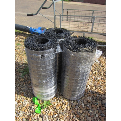 3259 - Three rolls of grass protection mesh