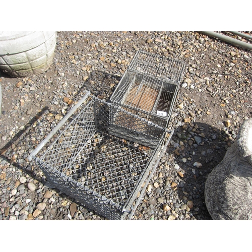 3285 - A wirework cage and a basket