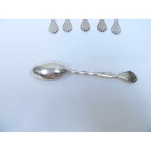 6353 - A set of six Joseph Rodgers & Sons silver teaspoons, Sheffield 1912, 94g