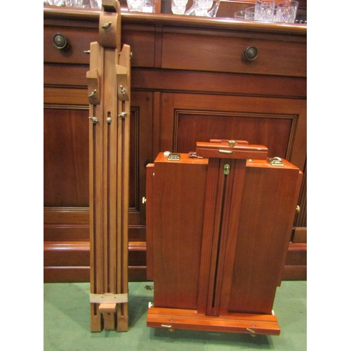 4262 - A folding easel with pull-out tray and a Winsor & Newton easel