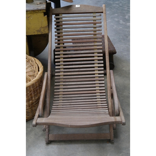 2004 - A teak garden folding chair