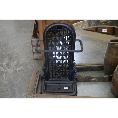 2014 - A cast iron stick stand