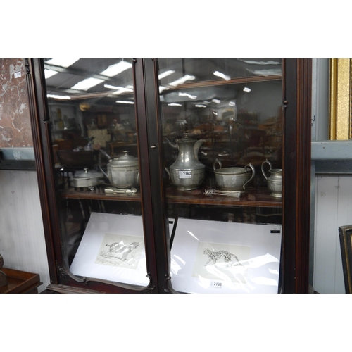 2162 - A pewter tea set