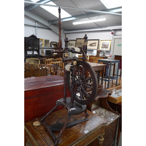 2244 - A 19th Century beech and bone spinning wheel