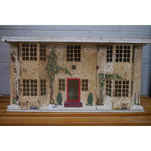 2355 - A dolls house