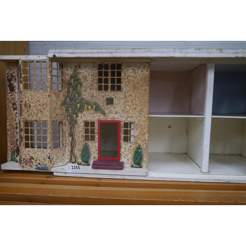 2355 - A dolls house