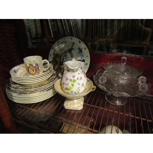 4486 - A selection of mainly ceramics including Mason's and Royal Worcester 