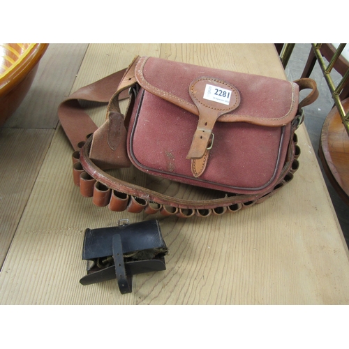 2281 - A Brady shotgun bag, a cleaning kit and gun belt