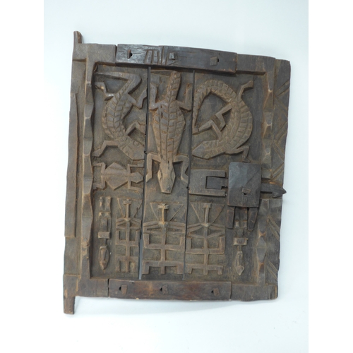 6289 - A handcrafted African tribal door with crocodile details 41cm x 36cm