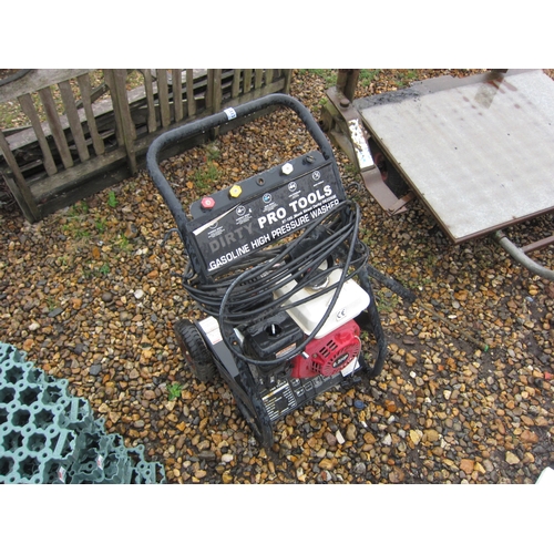 3313 - A petrol high pressure washer