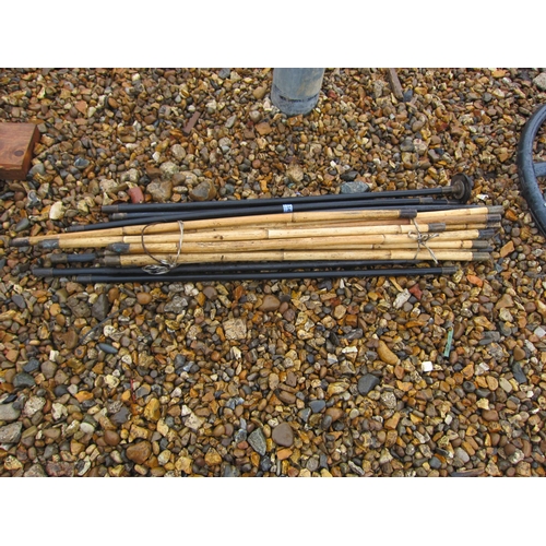 3345 - A quantity of drain rods