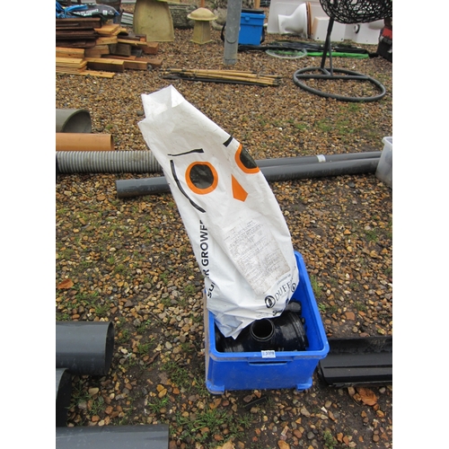 3378 - A bag and box of guttering fittings