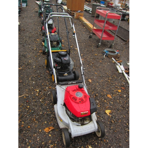 3399 - A Honda petrol lawn mower - no collector