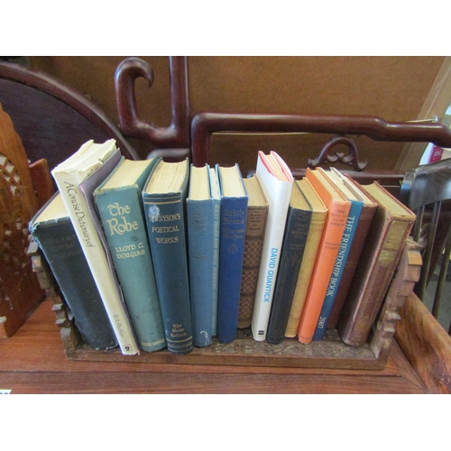 1472 - A magazine rack and adjustable book rack with book contents