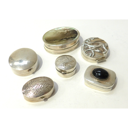 6423 - Mixed Sterling and 925 marked pill boxes of varying shapes and forms, cabochon decorated and engrave... 