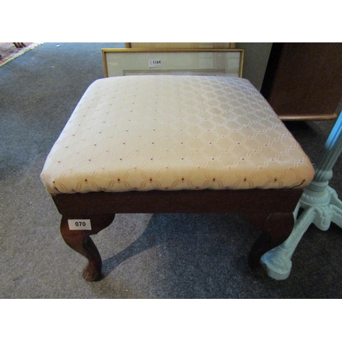 1163 - An oak cabriole leg footstool