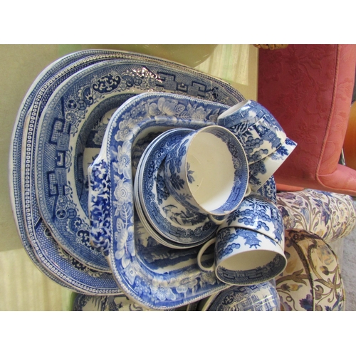 1185 - A quantity of 19th Century blue and white 