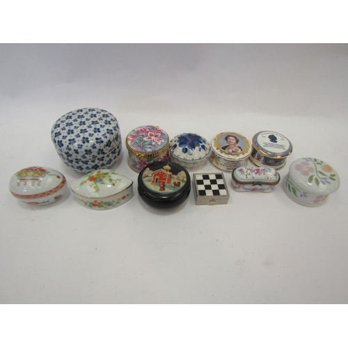 1353 - A small collection of pill pots including Orchid Designs, Limoges, Fenton China, Falcon China, etc L... 