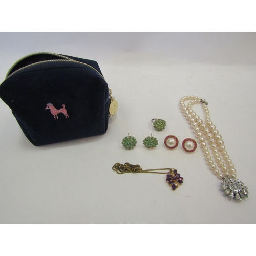 1374 - A purse containing mixed jewellery including ring, earrings, etc, some stamped 925.