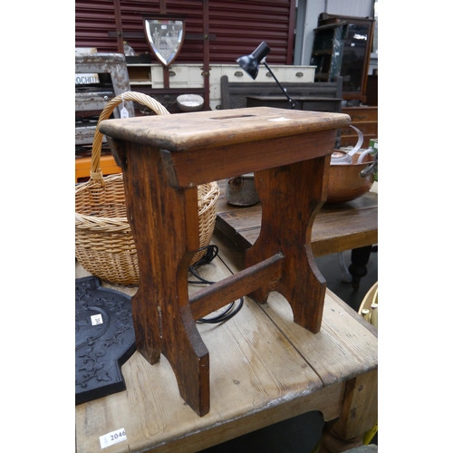 2045 - An Edwardian rustic pine stool