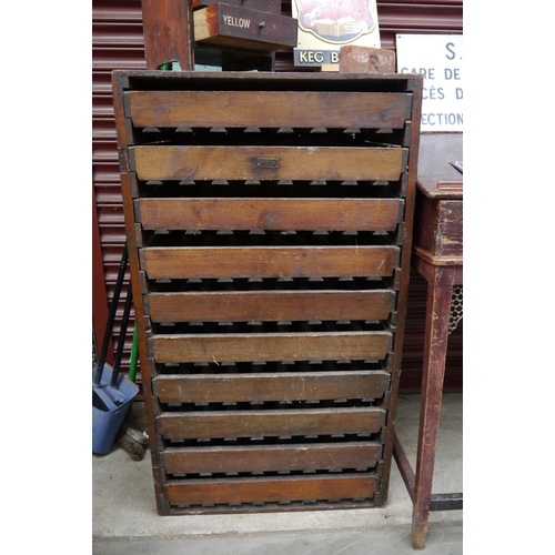 2076 - A vintage Sutton & Sons apple rack